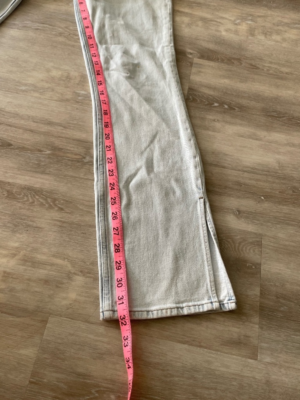 Abercrombie & Fitch 90s High Rise Slim Straight Split Hem Jeans | Light Wash 27 - Picture 9 of 13